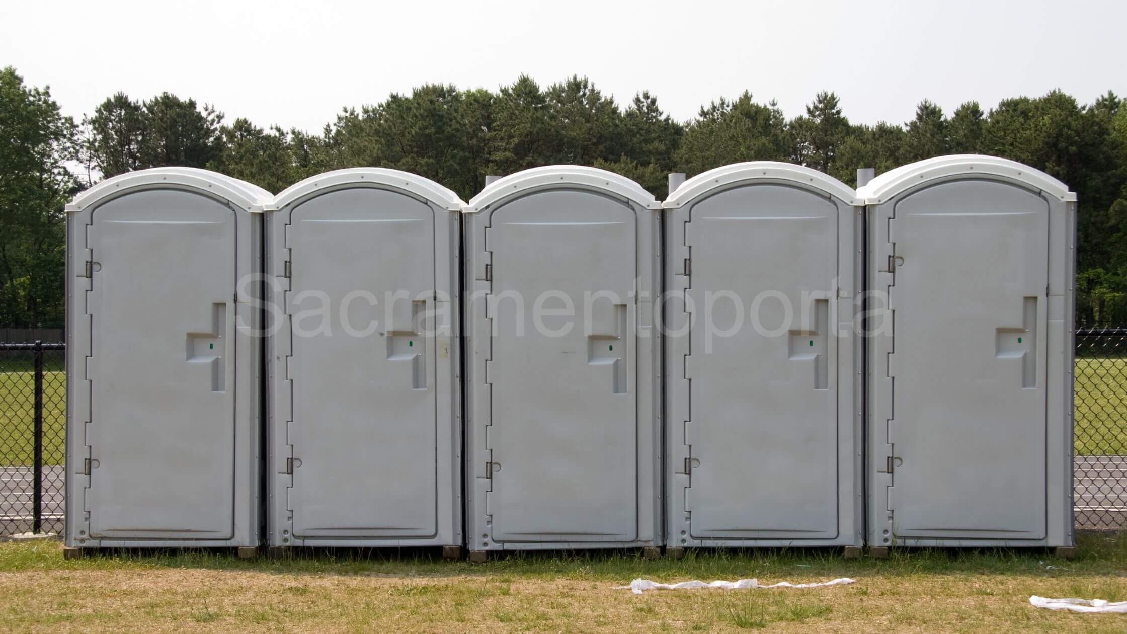 Portable toilet rental: A convenient solution for outdoor events and construction sites. Benefits Of Having Portable Restrooms At Your Event